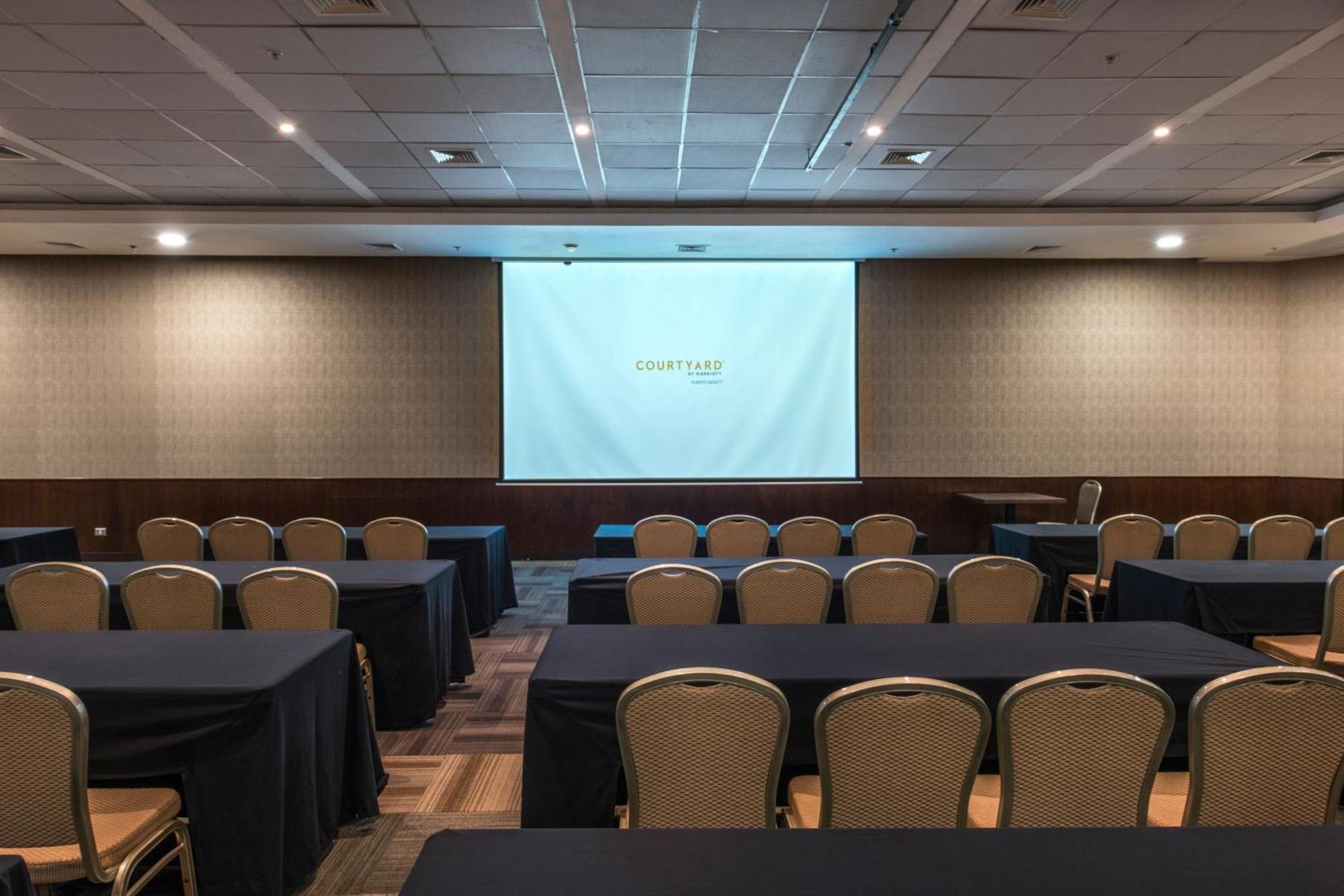 Hotel Courtyard By Marriott 4*