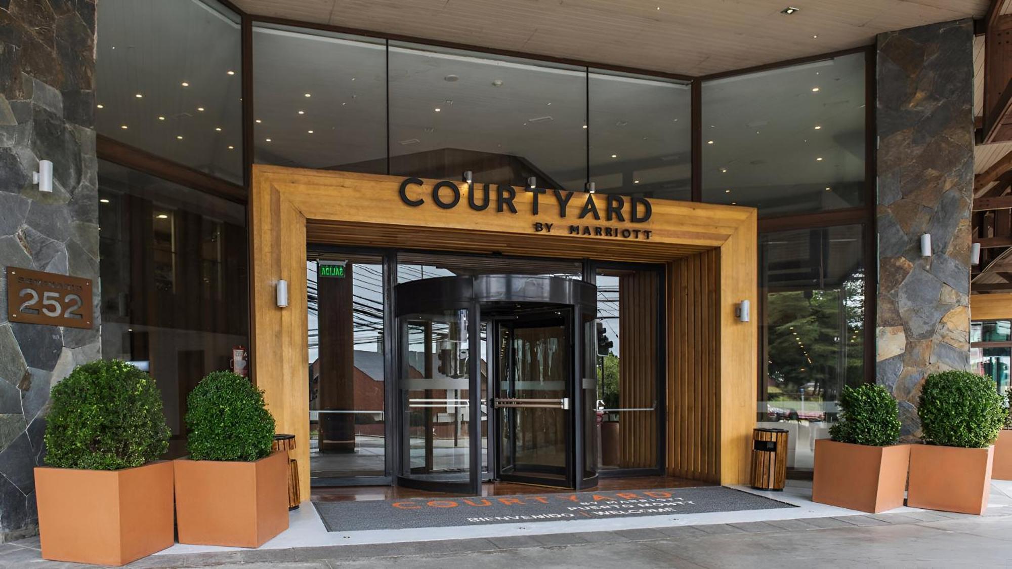 Hotel Courtyard By Marriott 4*